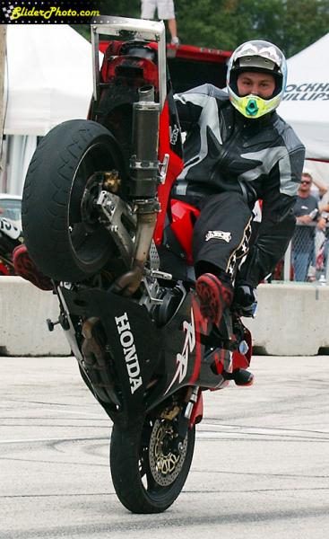 stunt moto